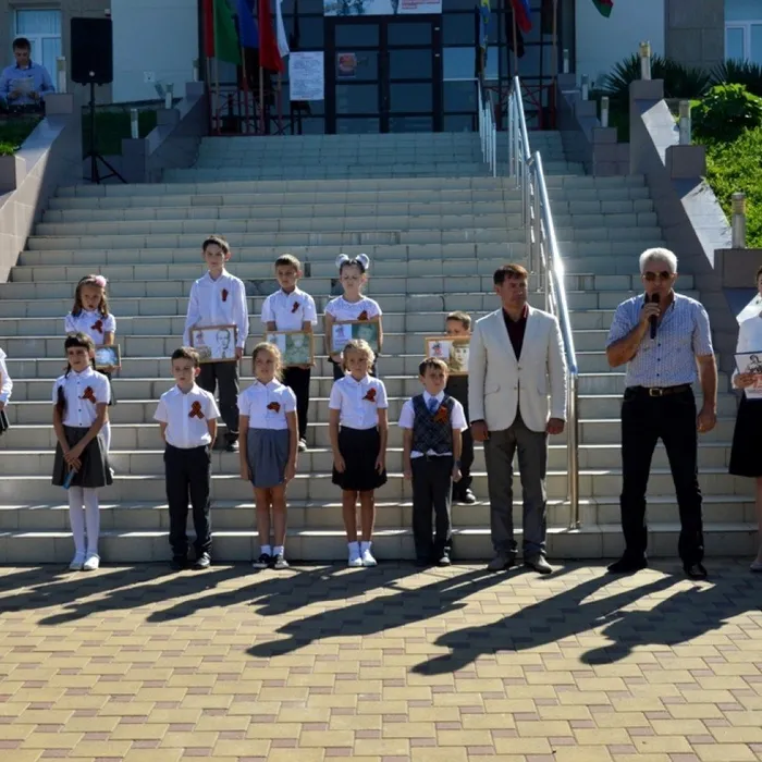 Митинг "...И о героях забывать не смей"