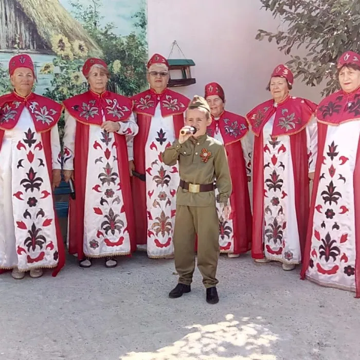 Выступление вокального ансамбля "Варварушка" на выборах в поселке Просторный