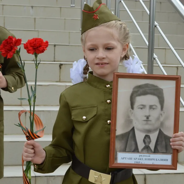 "Не гаснет памяти свеча"