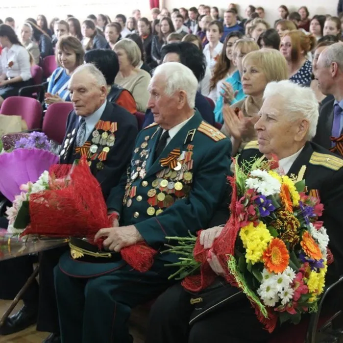 Величие народного подвига